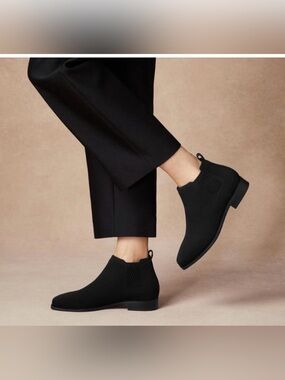 Women's Black Knit Chelsea Ankle Boots - Stretch Slip-On